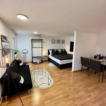 Charmante Am Hafen *